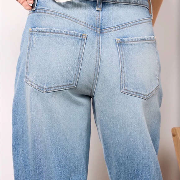 Evereve Cora barrel jeans - Picture 3 of 9